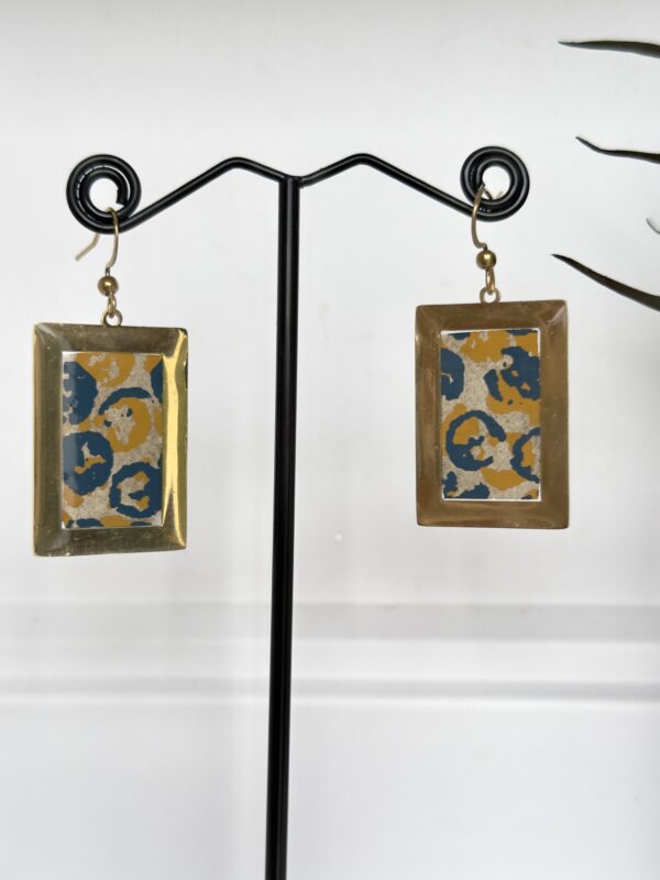 Boucles d'oreilles acier  et papier Népalais orange et bleu