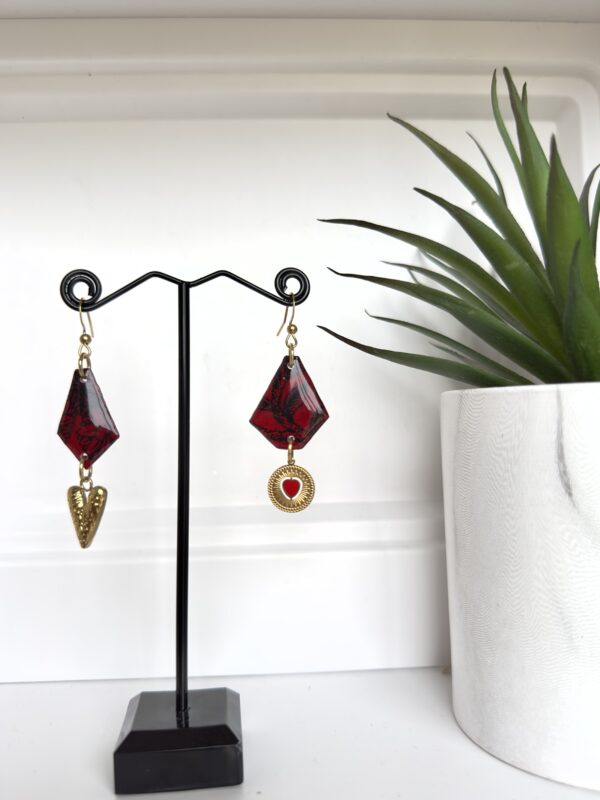 Boucles d'oreilles papier Népalais rouge et acier