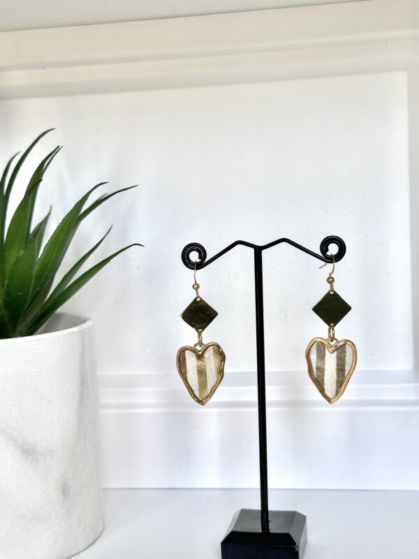 Boucles d'oreilles  coeur vintage papier Népalais Doré résiné