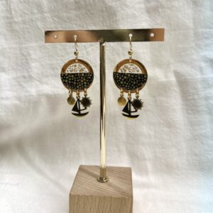 Boucles d'oreilles pendantes rondes et breloques