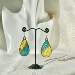 Boucles d'oreilles goutte dorées papier Népalais jaune et bleu