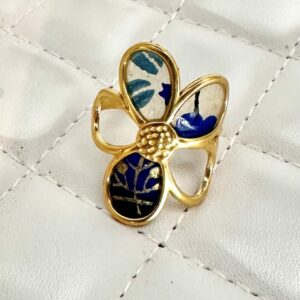 Bague fleur dorée réglable, papier Népalais bleu résine et métal doré