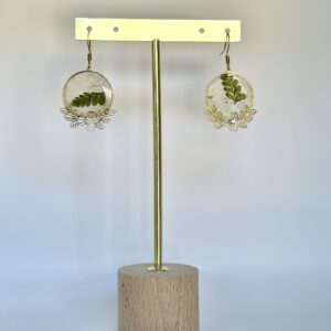 Boucles d’oreilles « Fougère Éternelle » Fleur dorée acier inoxydable et papier Népalais
