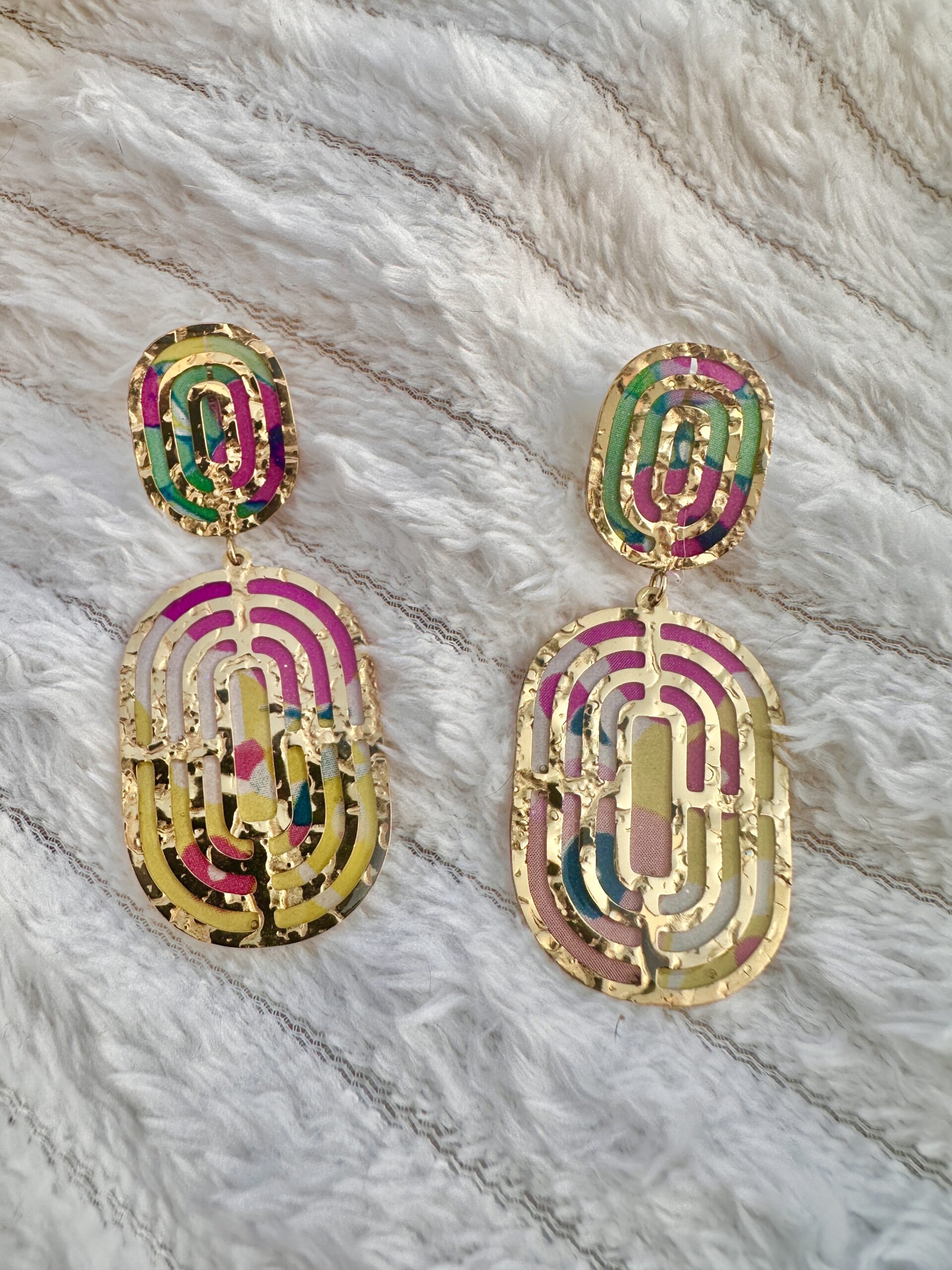 Boucles d’oreilles « Labyrinthe » acier inoxydable doré papier fleuri et résine