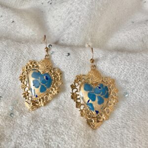 Boucles d'oreilles en papier népalais dorées baroque coeur bleu