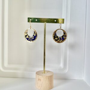 Boucles d’oreilles rondes en papier népalais résiné Bleu Royal et Doré