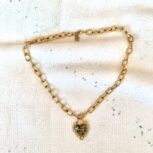 Collier grosse maille acier doré pendentif coeur vintage– Cœur Ailes de Nuit